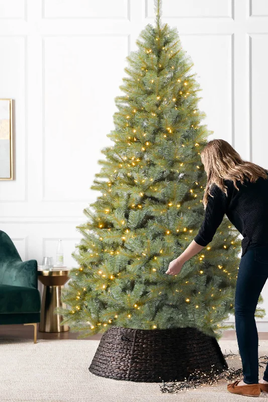 Christmas Classic Traditions 5' Pre-lit Classic Spruce Tree with Metal Stand and Instant Connect