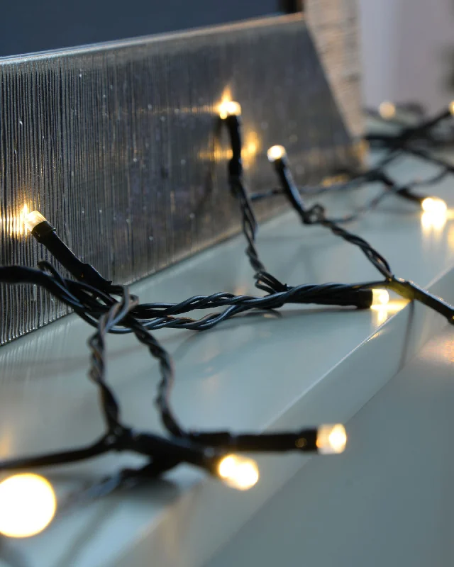 Christmas Beautiful Pine Trees Battery Operated Multi-Function 300 LED Light String with Timer, Warm White