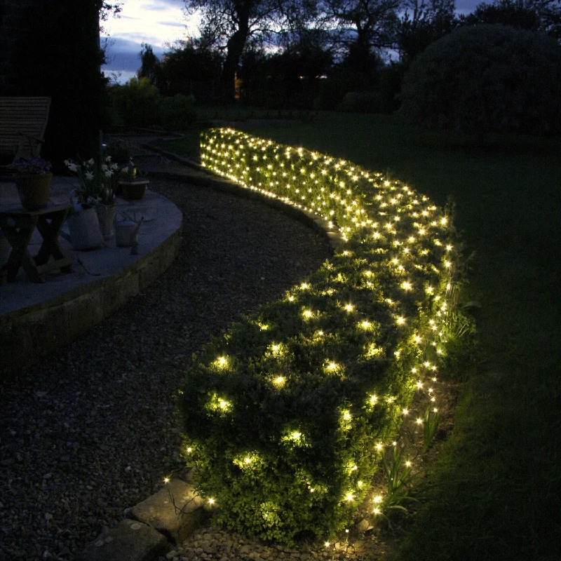 Christmas Cozy Sweaters Core Connect 2m x 2m 140 Warm White Connectable Net Lights Green Cable