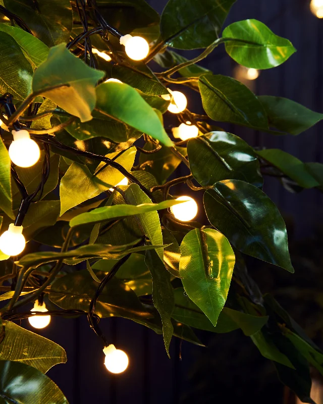Christmas Evergreen Trees Outdoor Multi-Function 200 Berry LED Light String, Warm White