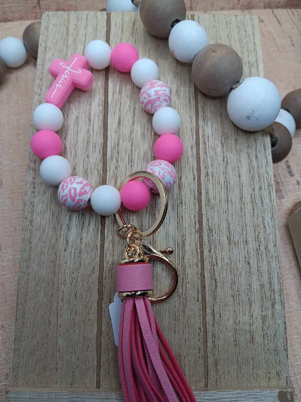 Christmas Snow Covered Roof Pink Jesus Cross Beaded Wristlet