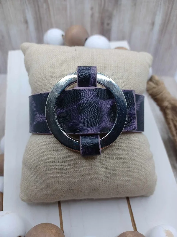 Christmas Classic Holiday Songs Purple Leopard Leather Style Bracelet w/ Buckle