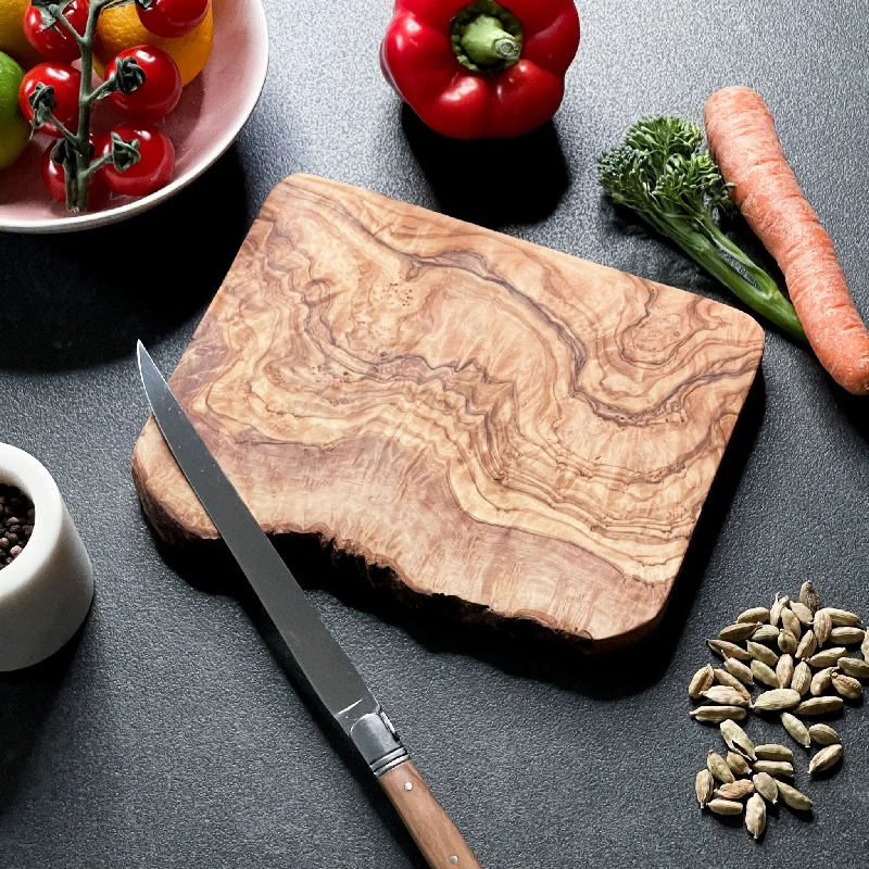 Christmas Nostalgic Moments Rustic Olive Wood Cheese Board - 20 x 15 x 2cm