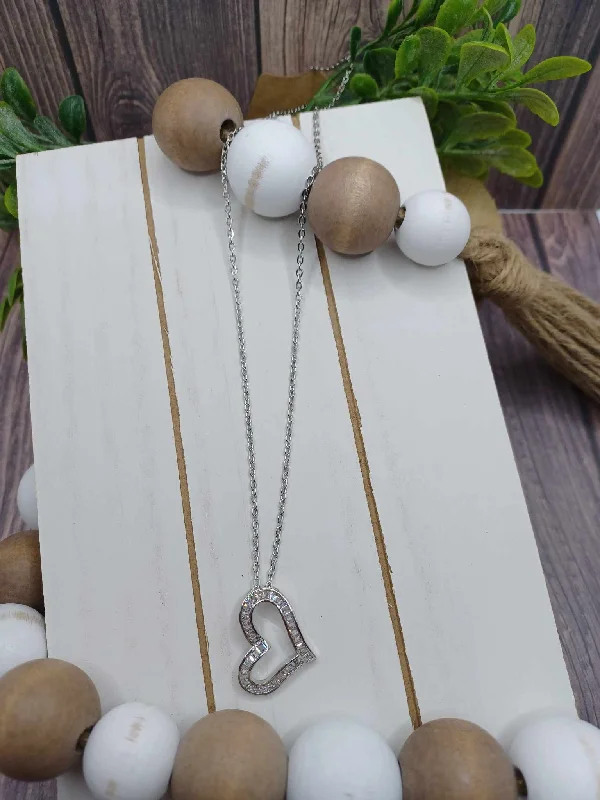 Christmas Fireplace Cozy Silver Heart Necklace w/ Rhinestones