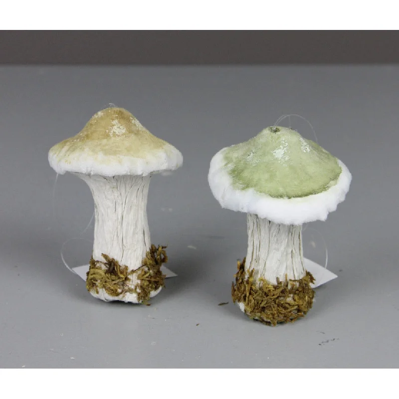 Christmas Mistletoe Magic 3.9 in Mushroom Ornament - Natural