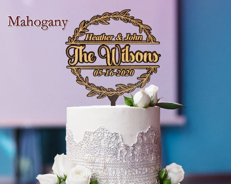 Christmas White Snow Anniversary Wedding Couple Laser Engraved Last Name Wreathe Cake Decor Love Wooden Rustic Bridal Topper Personalized Custom Party Decoration