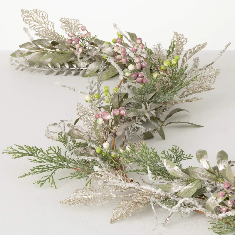 Pine And Berry Garland