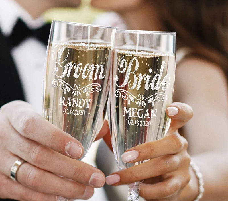Christmas Festive Atmosphere Custom Engraved His Her Champagne Glasses Set of 2 Bride Groom Wedding Decorations for Party 55th Anniversary Gift Newlywed Bridal Shower