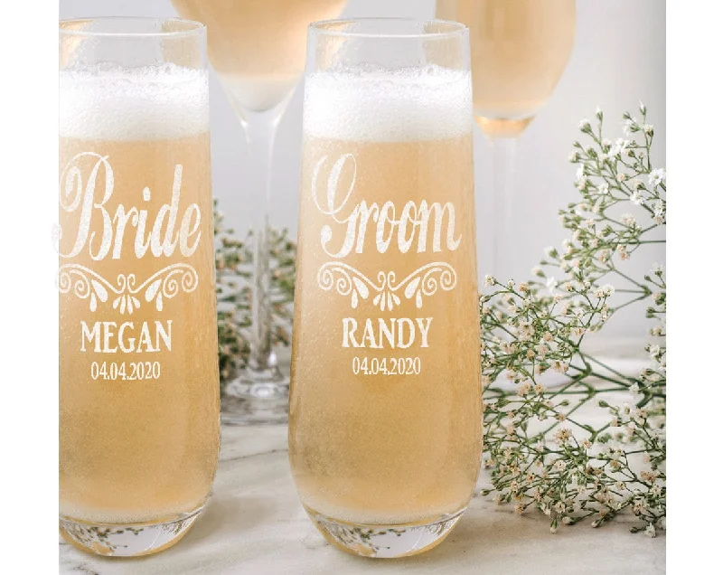 Christmas Fireplace Cozy Custom Engraved Stemless Champagne Glasses Set of 2 Bride Groom Wedding Decorations for Party 55th Anniversary Gift Newlywed Bridal Shower