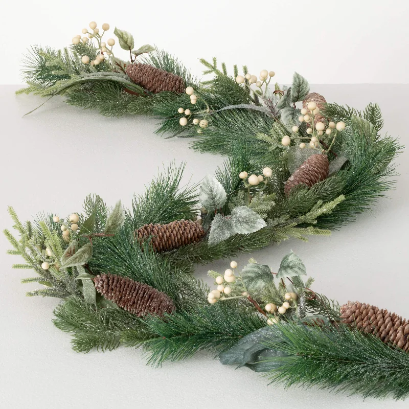 Berry And Pinecone Garland