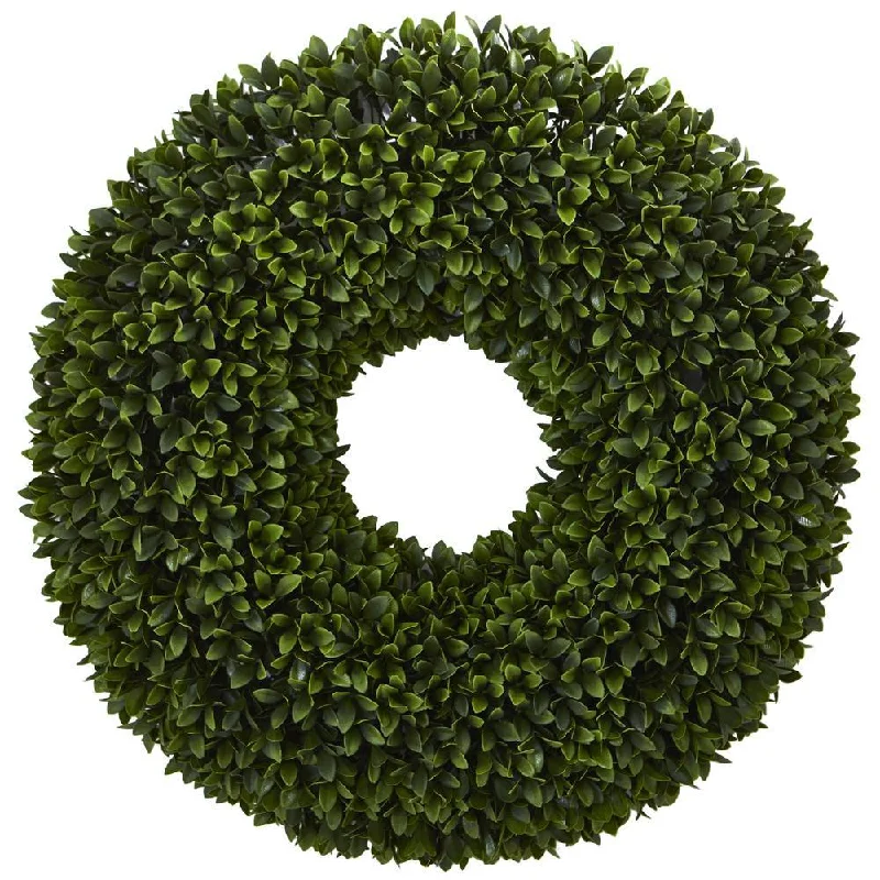 Christmas Glittering Stars 24" Boxwood Artificial Wreath