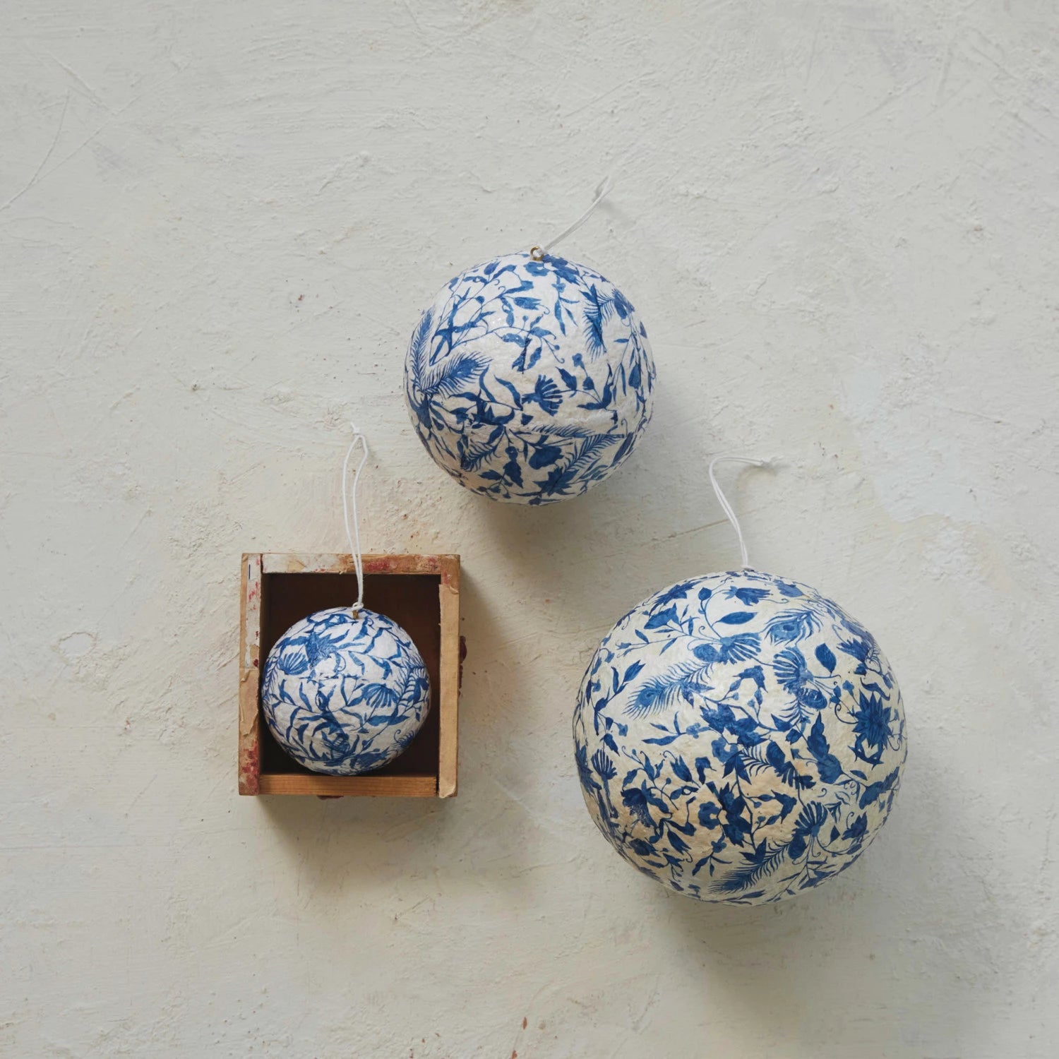Christmas Festive Wrapping Recycled Printed Paper Mache Ball Ornament