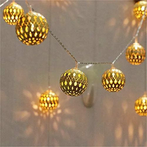 Christmas Snow Covered Roof 40 LED Globe String Lights - Battery Operated - Golden Moroccan Hanging Lights - Warm White