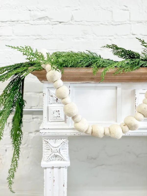 Christmas Star Gazing WOOL GARLAND